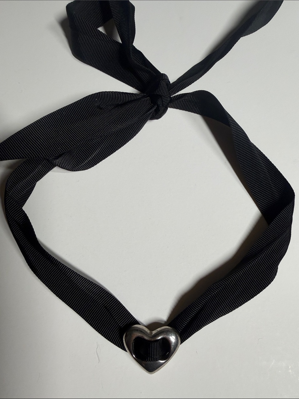 Sterling silver  heart ribbon choker